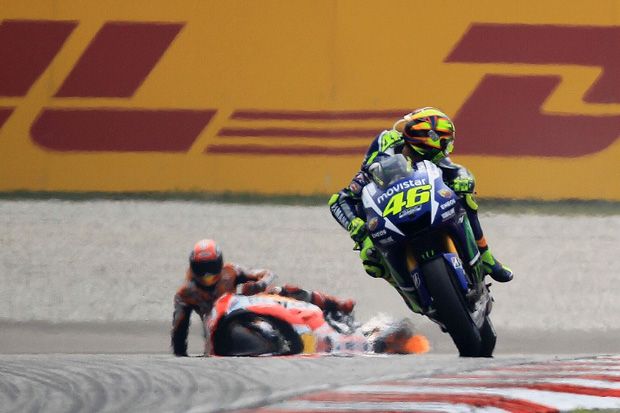 Rossi Tidak Akan Berhenti...
