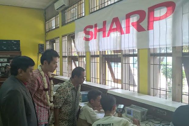 Sharp Class Kunjungi...