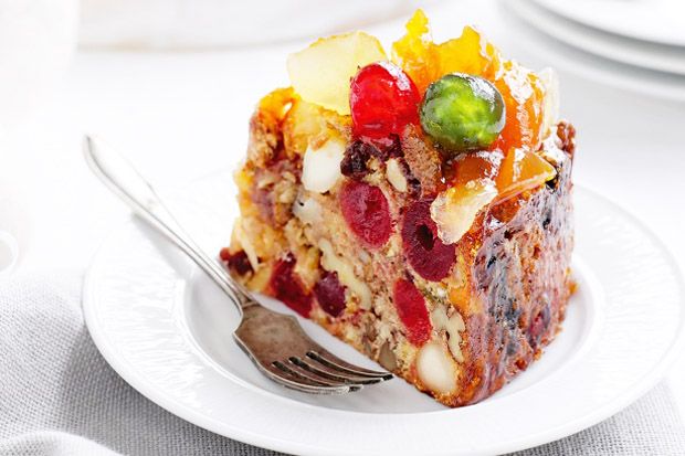 Sajian Cake Buah untuk...