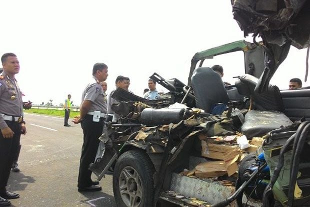 Kecelakaan Maut di Tol...