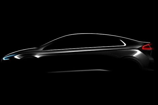 Hyundai IONIQ Hybrid...