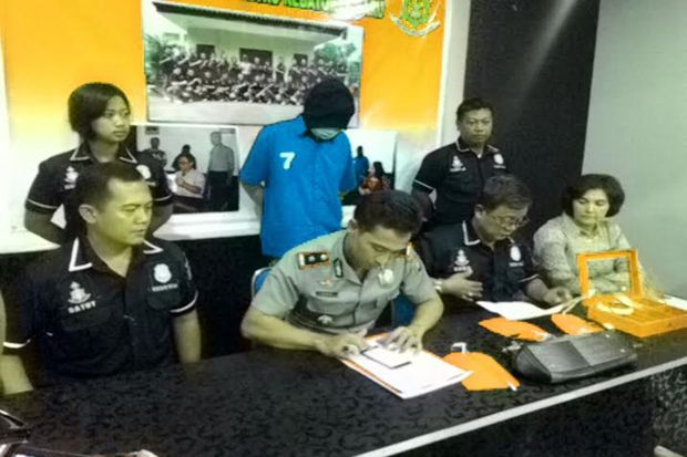 Playboy Ini Habiskan...