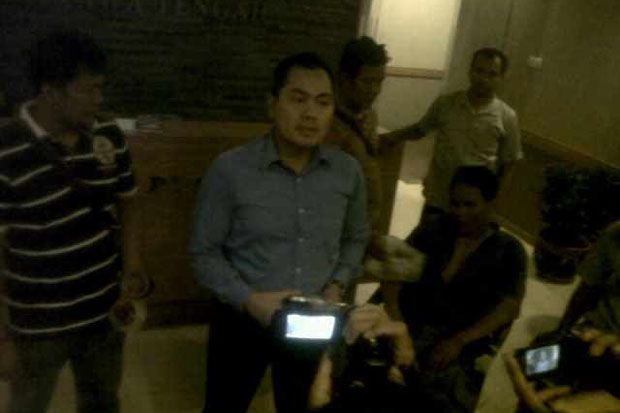 Todong Polisi, Begal...