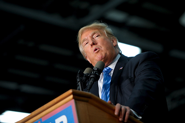 Soal Pernyataan Trump,...