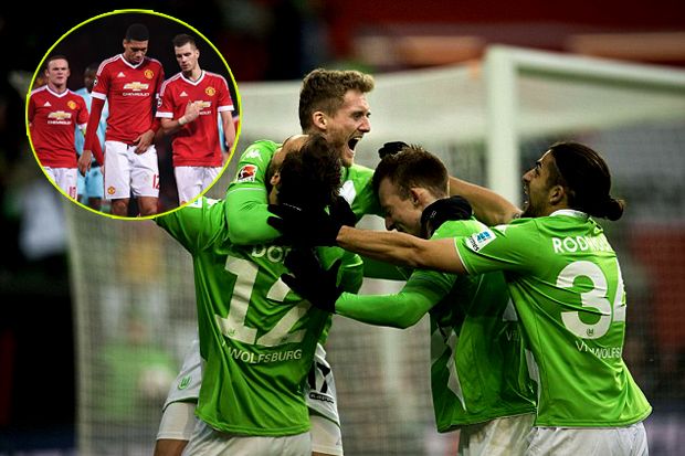 United Sedang Seret...