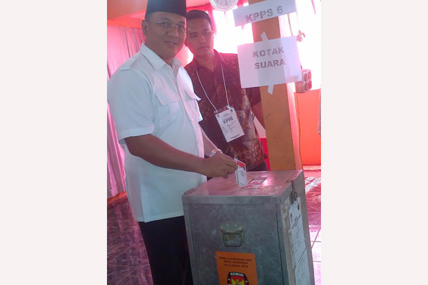 Nyoblos di TPS 12, Pradi...