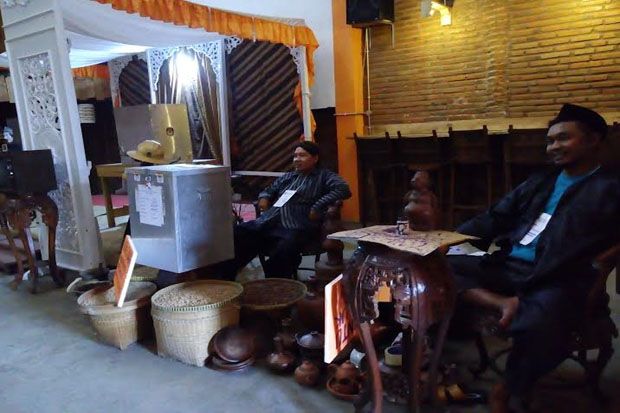 Ada Alunan Musik Jazz...