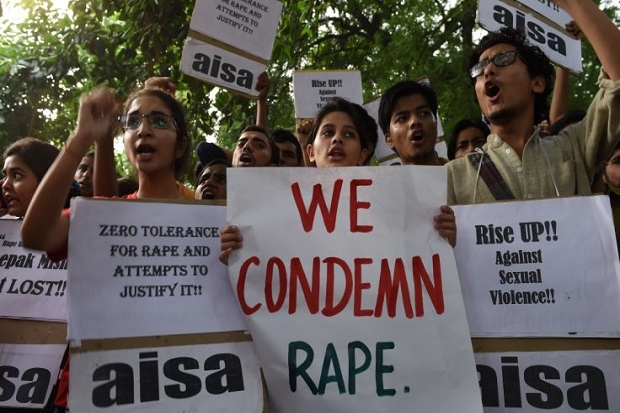 Gadis India Masih Hidup...