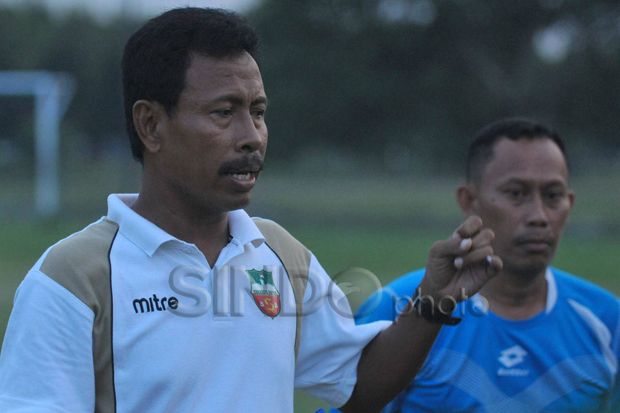 Surabaya United Angkat...