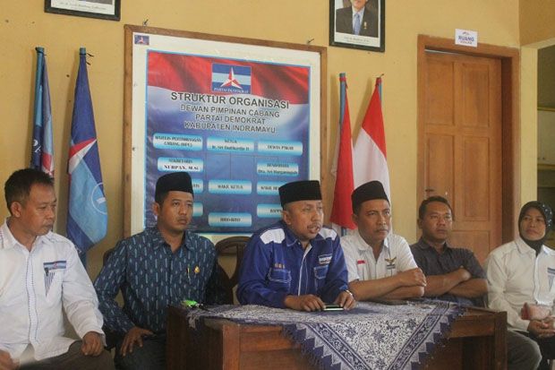 Partai Demokrat Minta...