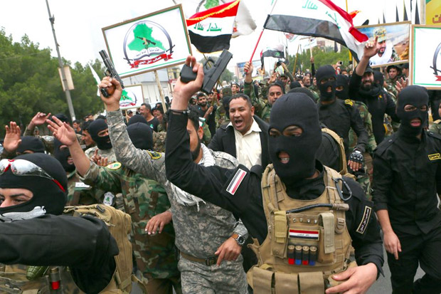 Ribuan Warga Irak Tuntut...
