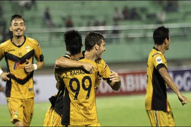 Kalahkan Persija, Mitra...
