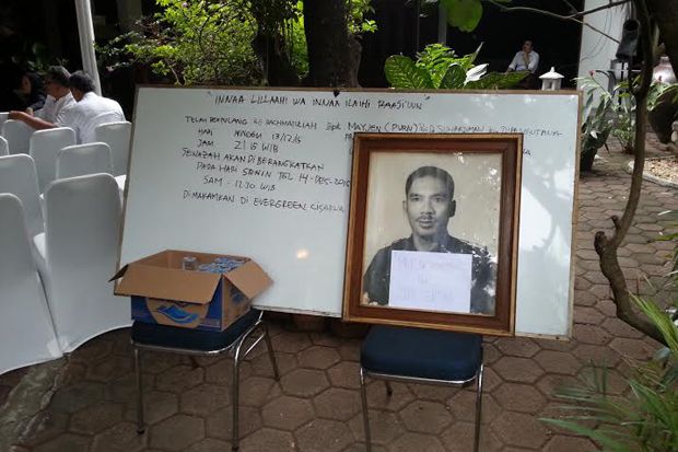 Jenazah Suhardiman Dimakamkan...