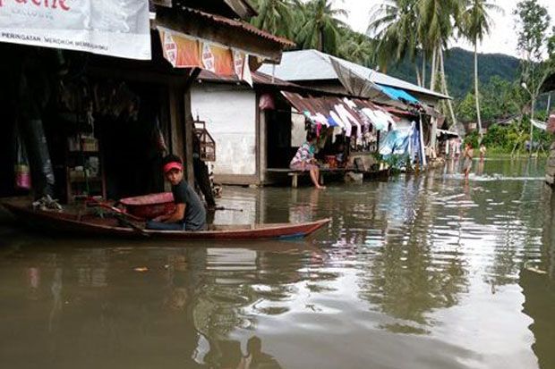 Banjir Tapsel Semakin...