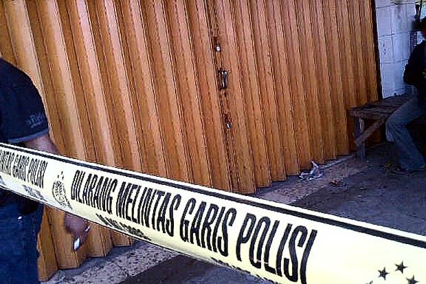 Polisi Gerebek Gudang...