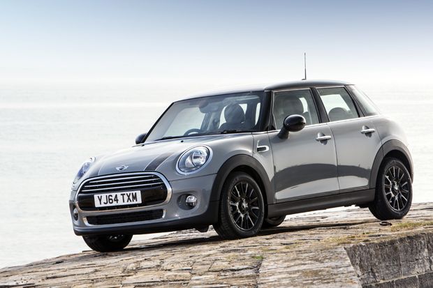 Mini Cooper Absen di...