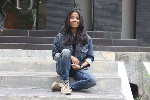 Christina Adinda, Gadis...