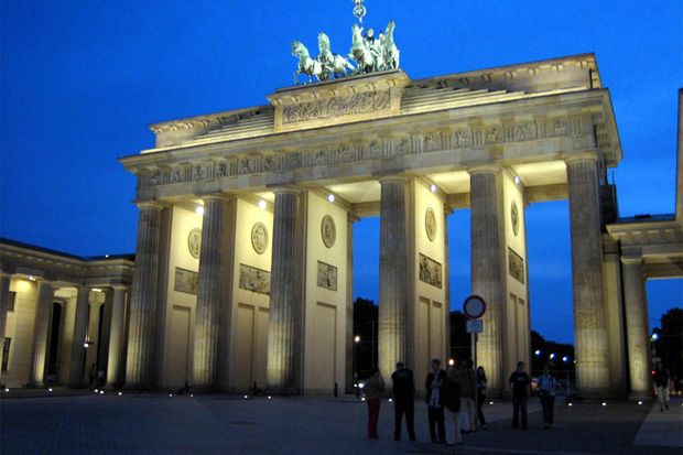 Wisata di Berlin Dibuka...