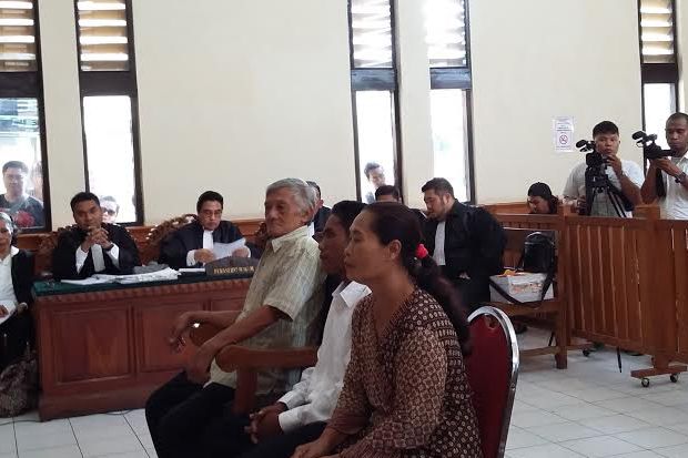 Dipukuli Margareta,...