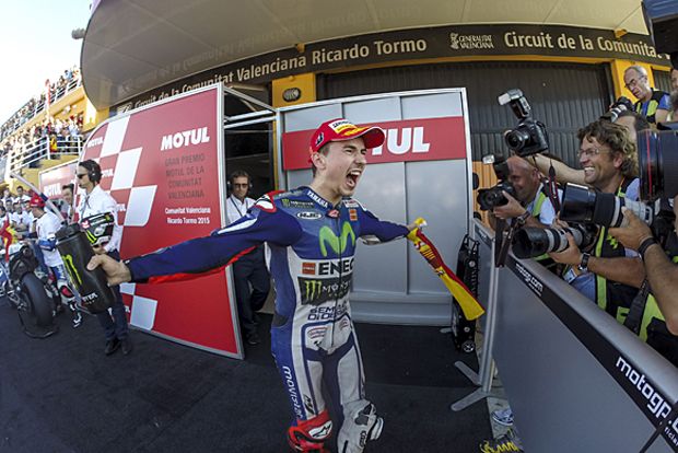 Meski Juara, Lorenzo...