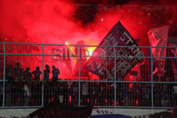 Bara Permusuhan Aremania...