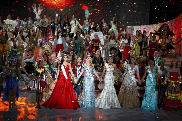 Peringkat Ketiga Miss...