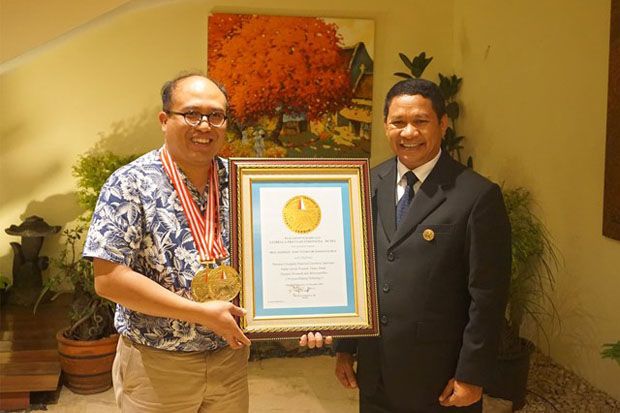 Josaphat Tetuko Sri...