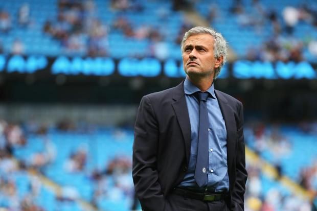 Mourinho Menuju Manchester...