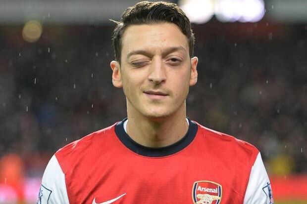 Mesut Ozil si Raja Assist