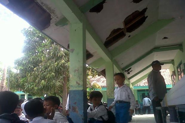 Bangunan Madrasah di...