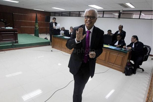 Keluarga Dilarang Ikut...
