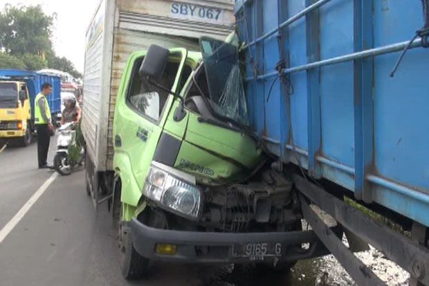 Sopir Mengantuk, Mobil...