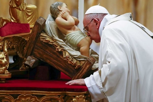 Pesan Misa Natal Paus:...
