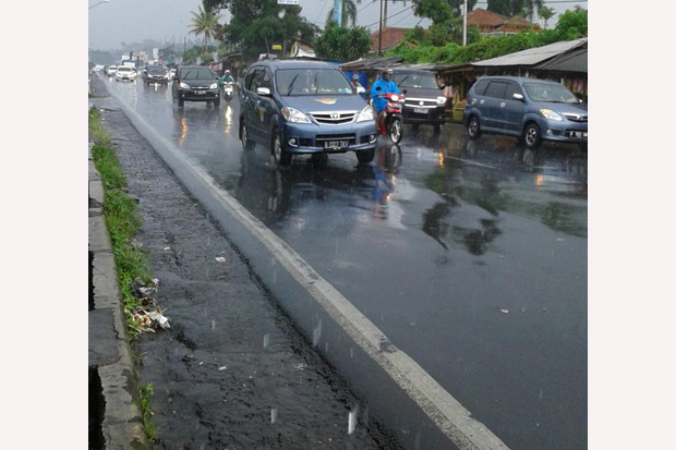 Satu Arah, Jalur Puncak...