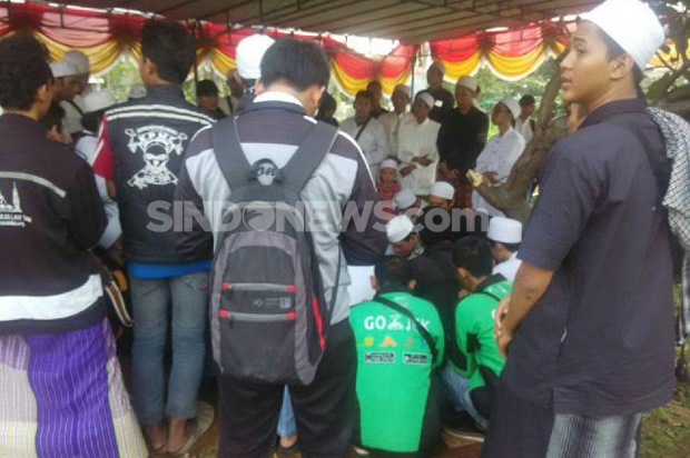 Antar Jenazah Habib...