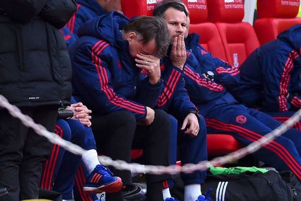 Gawat! Van Gaal Tak...