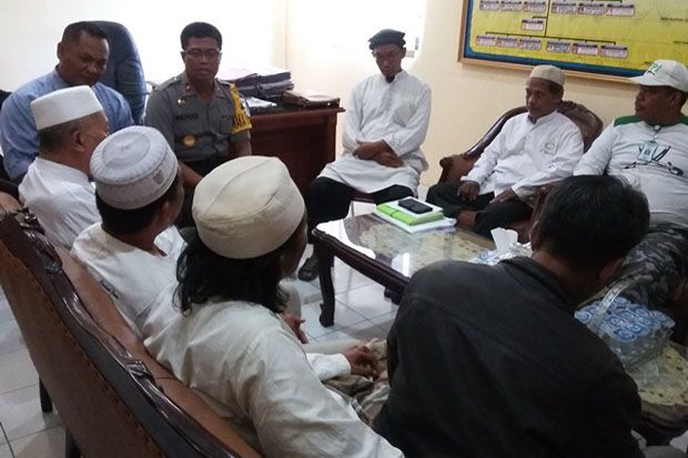 FPI Desak Polisi Usut...
