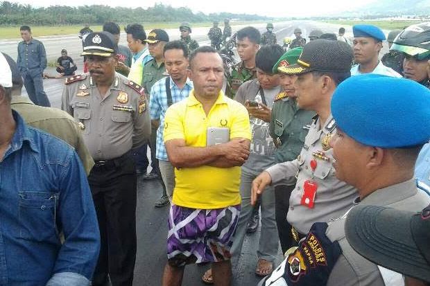 Blokade Bandara Sentani...