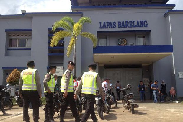 Lapas Barelang Digeledah...