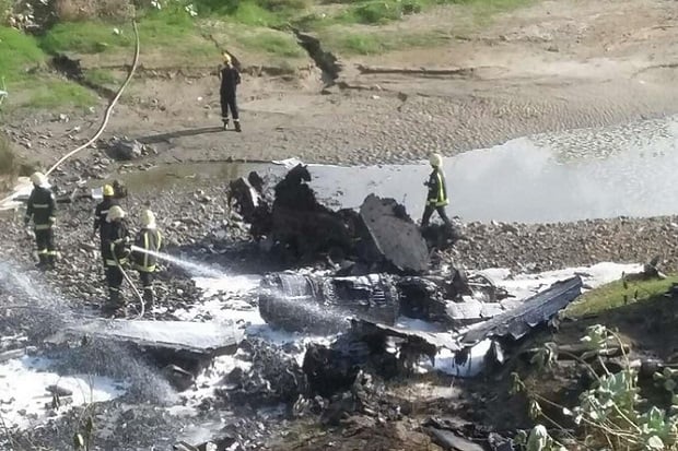 Jet F-16 Bahrain Jatuh...