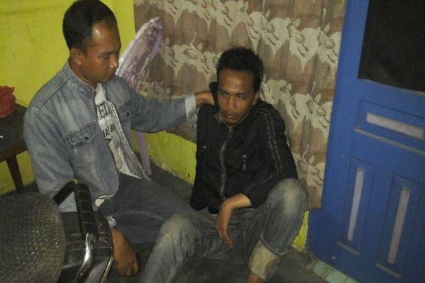 Mabuk Usai Mencuri Burung,...