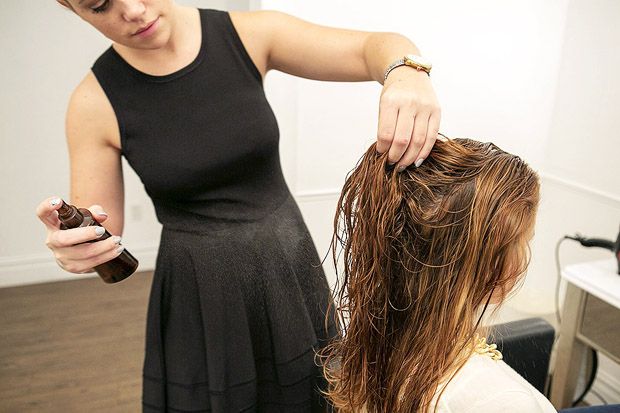 4 Tips Merawat Rambut...