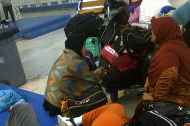 22 Jamaah Umroh Solo-Semarang...