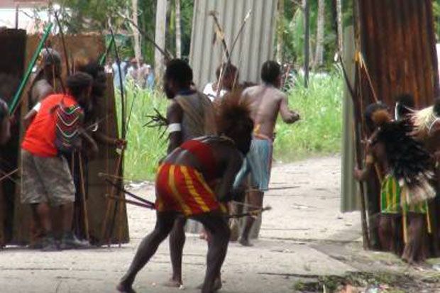 Mahasiswa di Papua Panah...