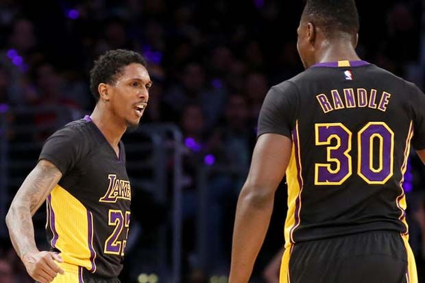 Awali 2016, Lakers Raih...