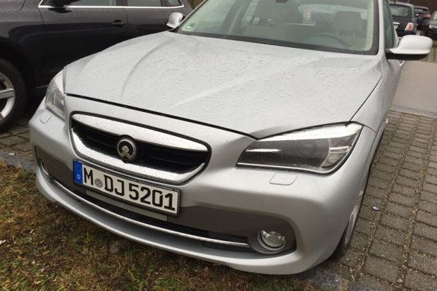 Mobil Listrik Zinoro...