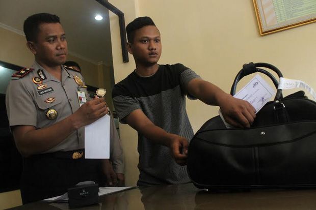 Porter Bandara Ahmad...