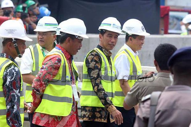 Jokowi Desak Proyek...
