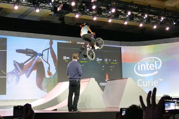 Intel Masuk ke Teknologi...