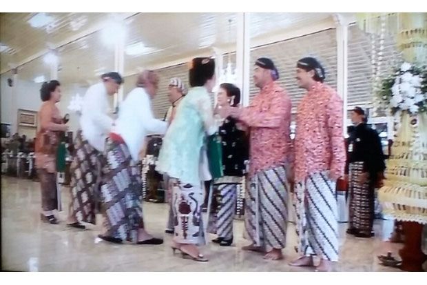 Raja Yogya Saksi Jumenengan...
